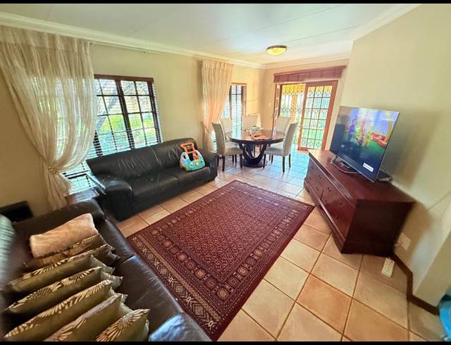 2 BEDROOM HOUSE FOR SALE IN VANDERBIJLPARK SE 4